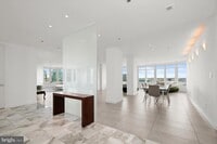 Building Photo - 100 Harborview Dr