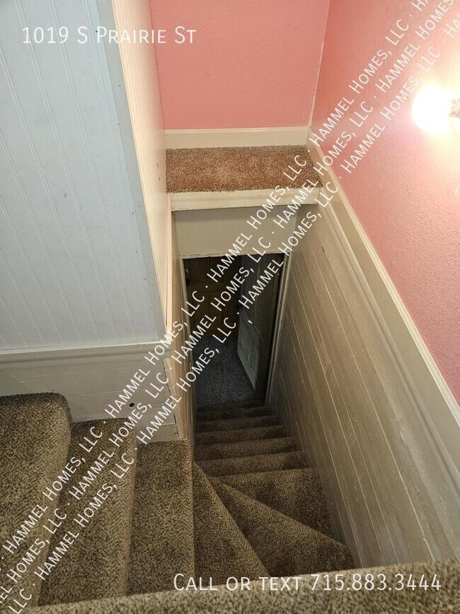 Building Photo - 1019 S Prairie St