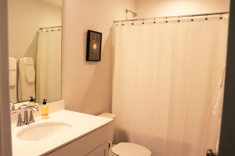 Building Photo - 1001 Canary Pepper Dr