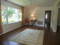 Building Photo - 1010 Evans Rd