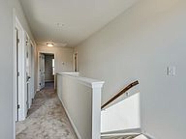 Building Photo - 1 MONTH FREE! PET FRIENDLY 4BR w/ Large Fenced Yard – Williamson Co Schools