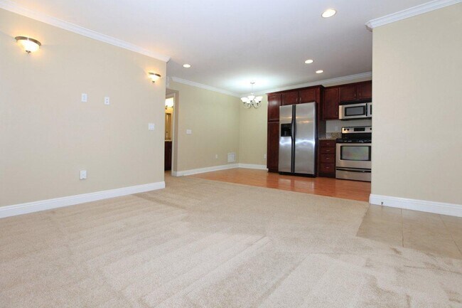 Interior Photo - El Palacio