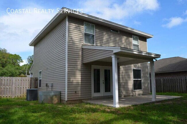 Building Photo - 71 10th St