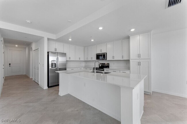 Building Photo - 5555 Double Eagle Cir
