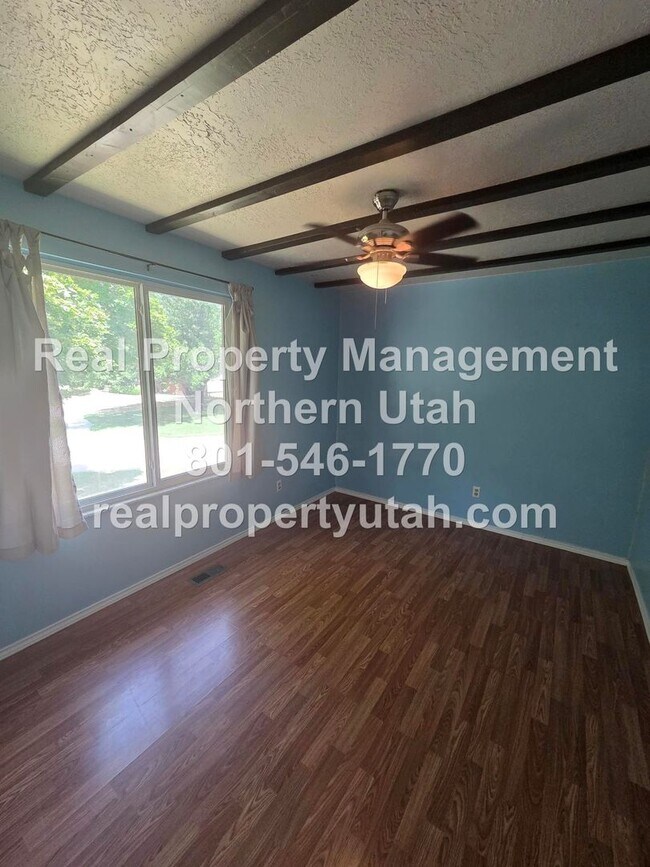 Building Photo - 651 W 1060 N