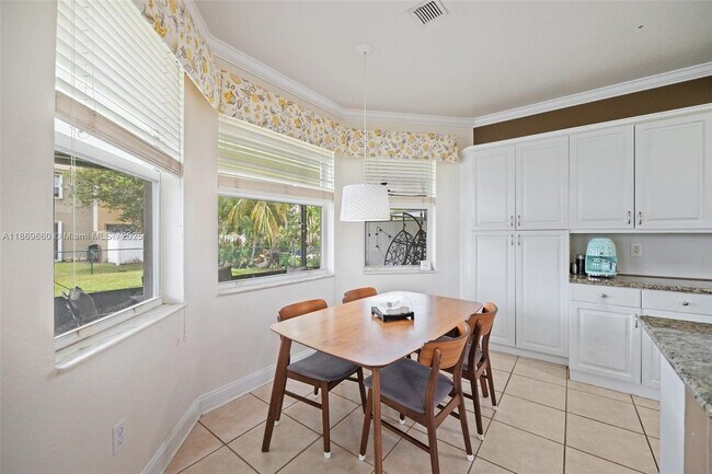 Building Photo - 15376 14th Manor