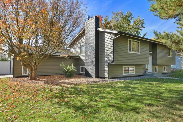 Building Photo - 2446 E 49th Ave