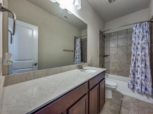 Building Photo - 7340 Beranger Dr