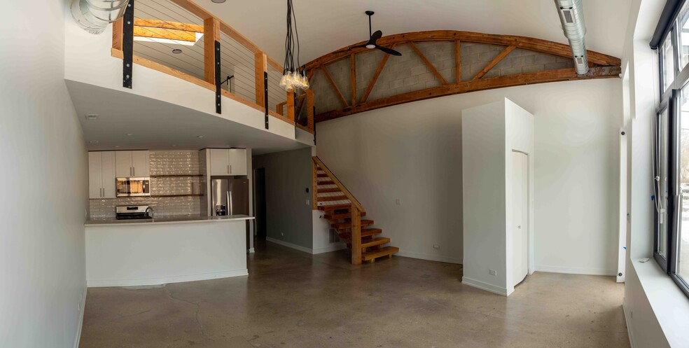 Building Photo - 2308 Lee St