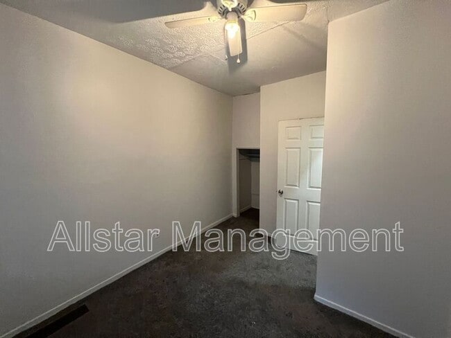 Building Photo - 2246 E 86 St