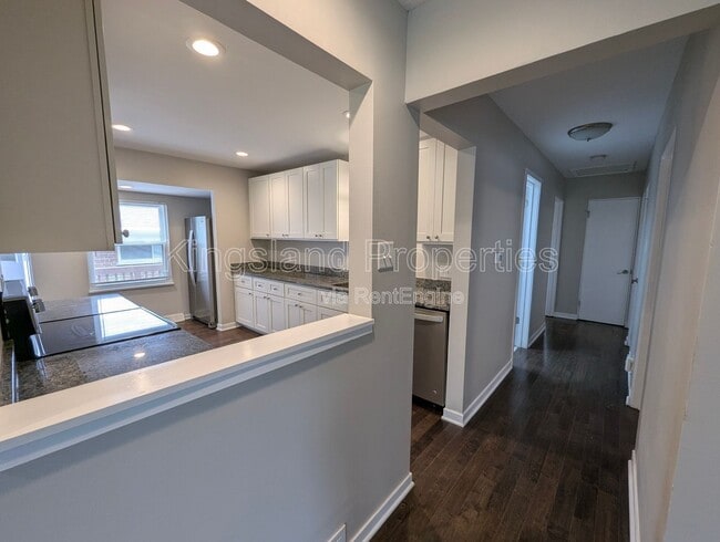 Building Photo - 1146 Swarthmore Ln