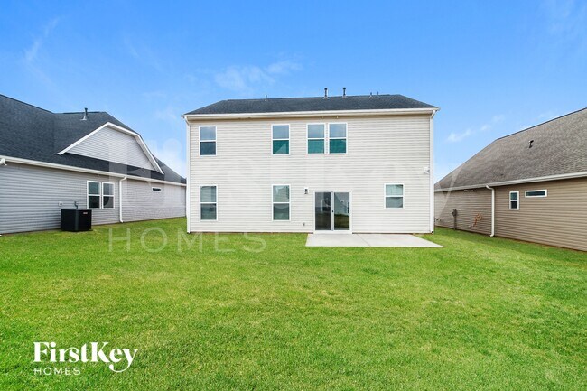 Building Photo - 3 Ramblehurst Rd