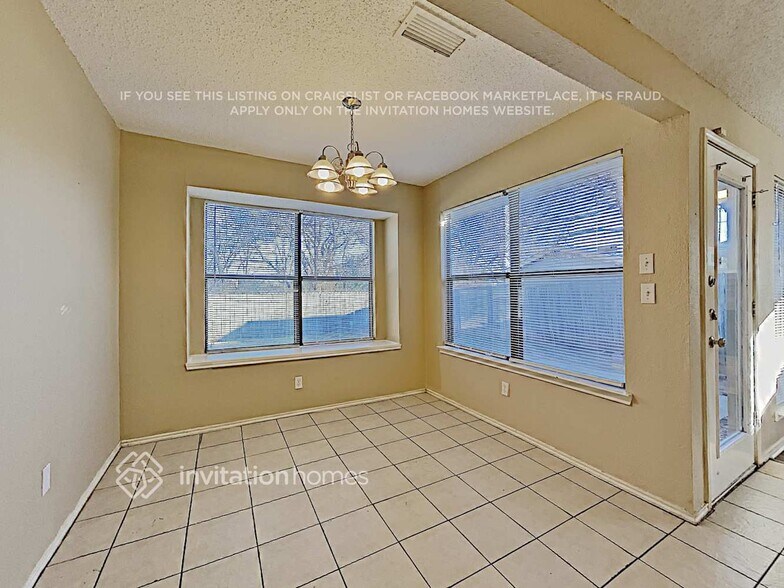 Building Photo - 820 Bentle Ct