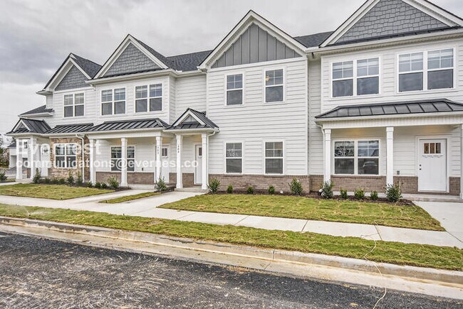 Building Photo - 320 Raines Ct