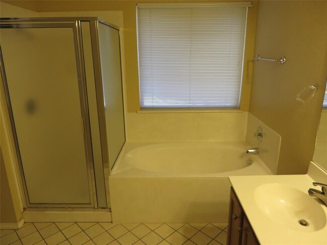 Building Photo - 15506 Imperial Jade Dr