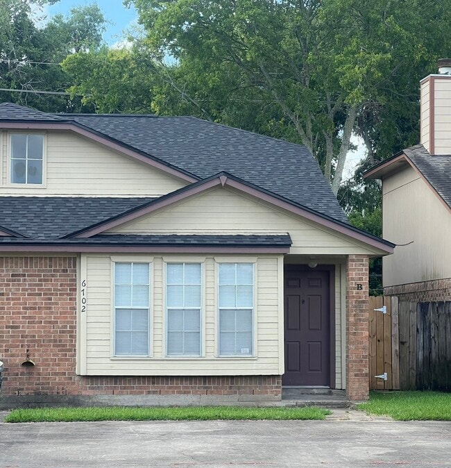 Building Photo - 6702 Tamar Dr
