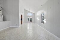 Building Photo - 2001 Madagascar Ln