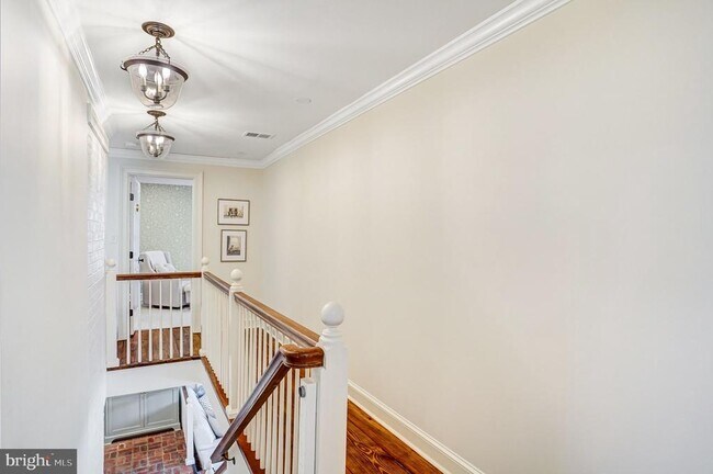 Building Photo - 7153 Main St