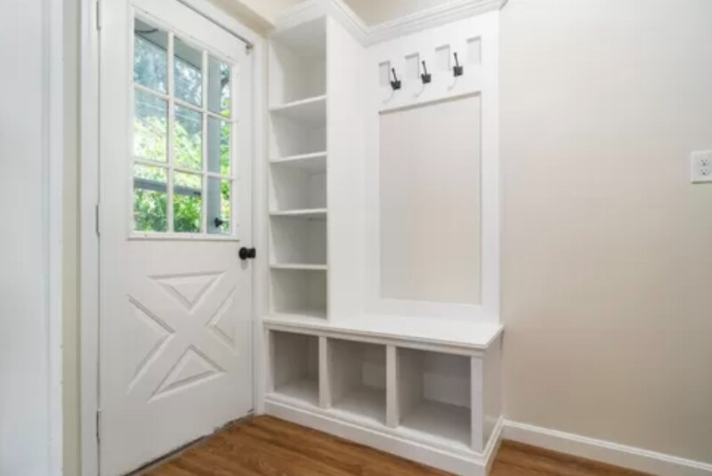 Building Photo - 120 Wallace Ave