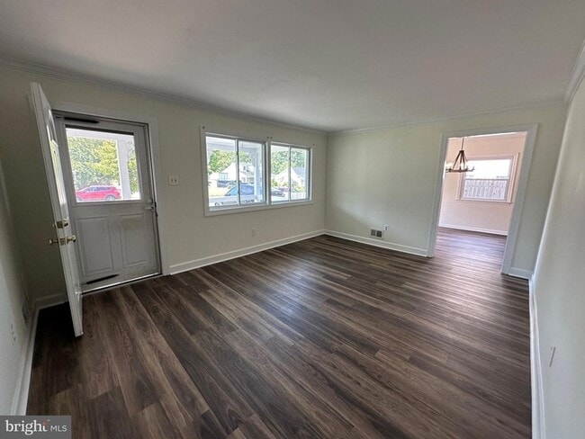 Building Photo - 168 Manassas Dr
