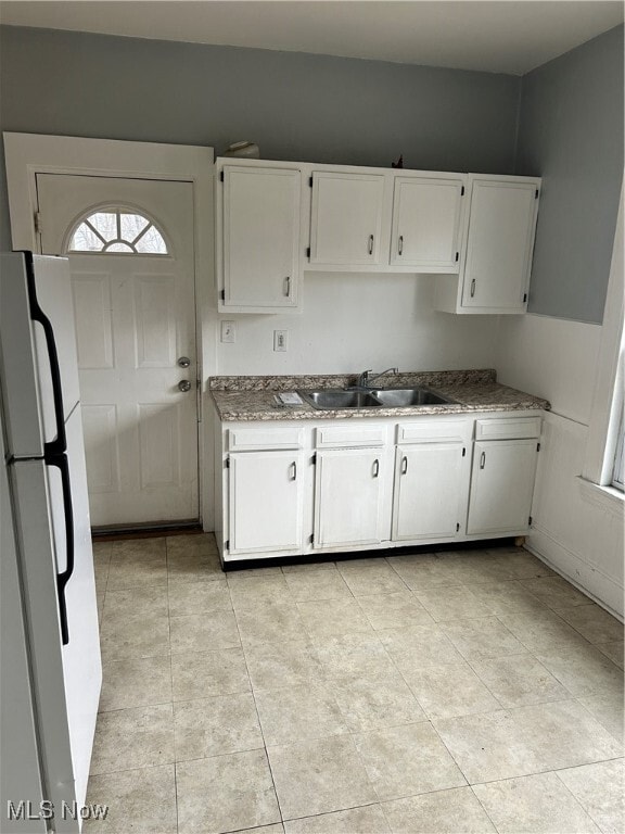 Building Photo - 13940 San Diego Ave