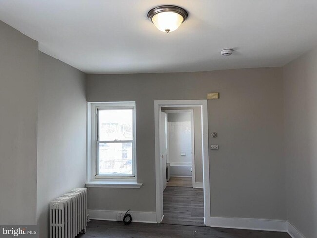 Building Photo - 706 Chain St