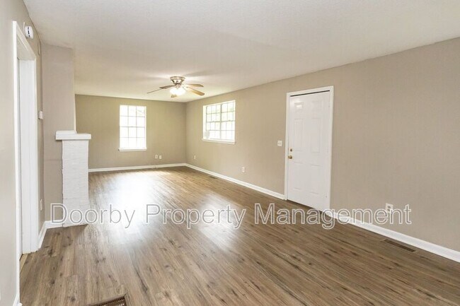 Building Photo - 619 Shannon Ave