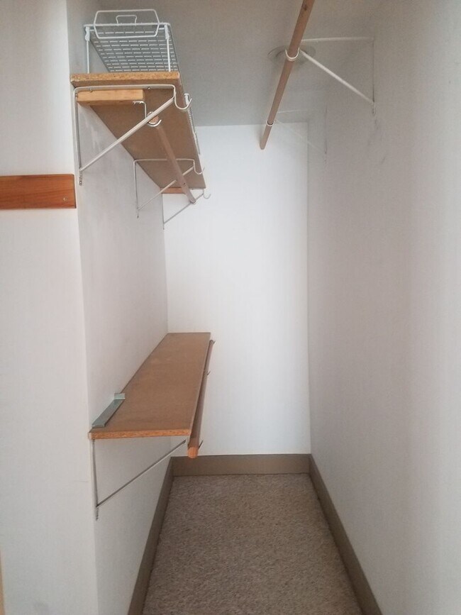Building Photo - Salt Box in Stonington