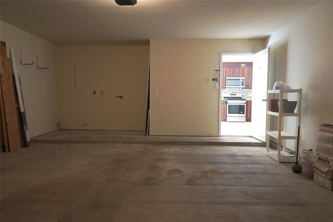 Building Photo - 18143 Forest Cedars Dr