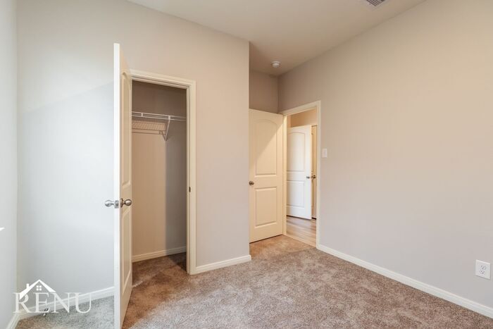 Building Photo - 25402 Cypress Bend Dr