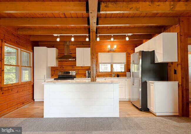 Building Photo - 23581 Belmar Dr