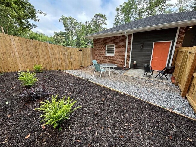 Building Photo - 4473 Chamblee Tucker Rd