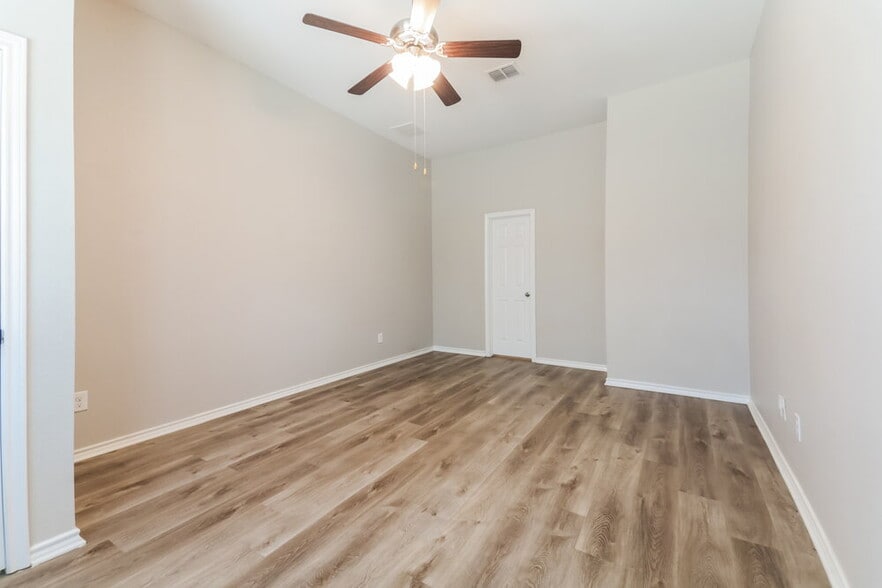 Building Photo - 4713 Joshua Dr