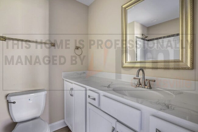 Building Photo - 402 Shelby St