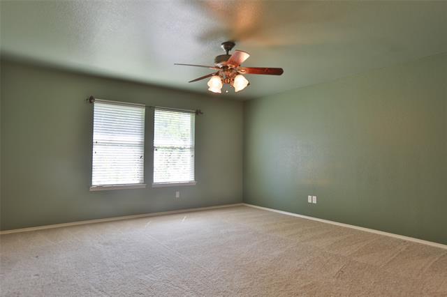 Building Photo - 809 Robbin Cir
