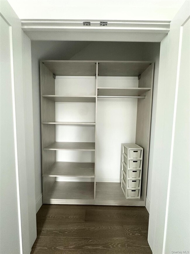 Building Photo - 311 Marina Pointe Dr