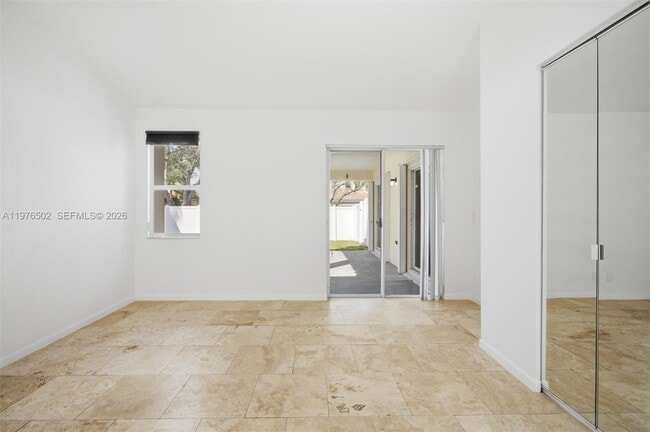 Building Photo - 922 Falling Water Rd