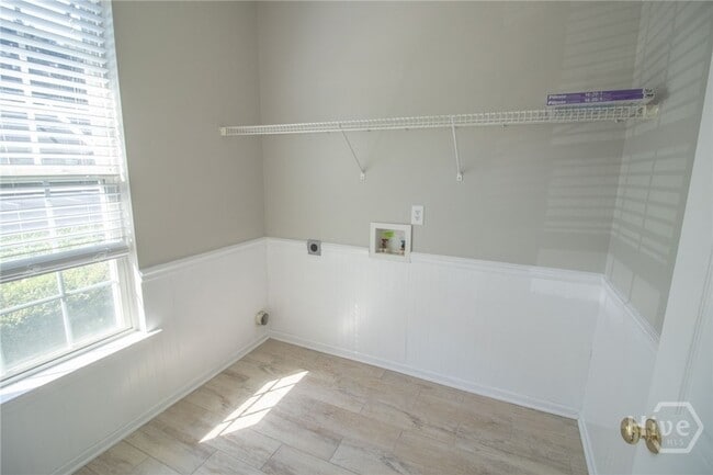 Building Photo - 44 Putters Pl