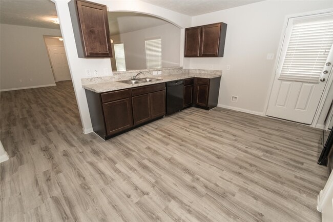 Building Photo - 5611 Rocky Trail Dr