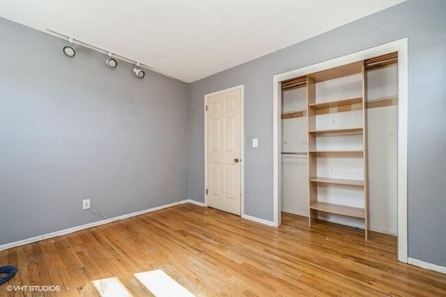 Building Photo - 126 Linden Ln