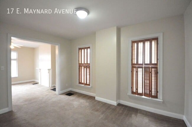 Building Photo - 17 E Maynard Ave