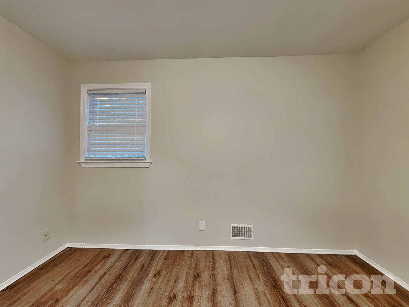 Building Photo - 2010 Flintwood Dr