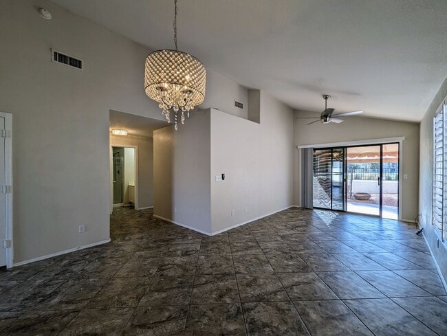 Building Photo - 1902 N Barkley, 14