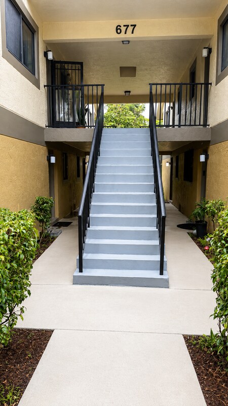 Building Photo - 677 Trace Cir
