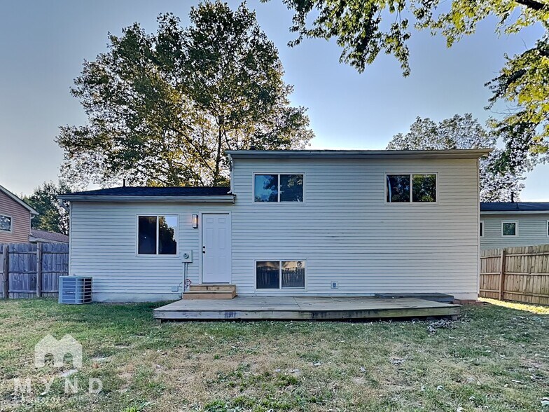 Building Photo - 6823 Maybrook St