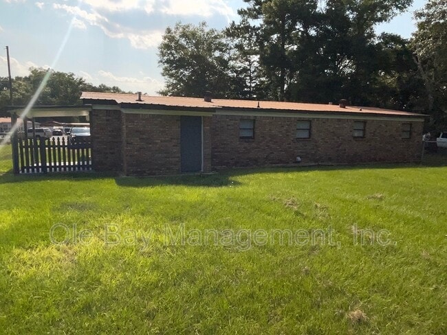 Building Photo - 4601 Bush Ln
