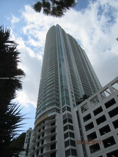 Building Photo - 950 Brickell Bay Dr