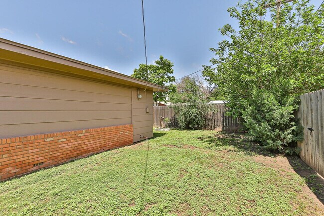 Building Photo - 4319 40th St