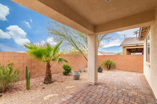 Building Photo - 4209 W Gallinule Dr