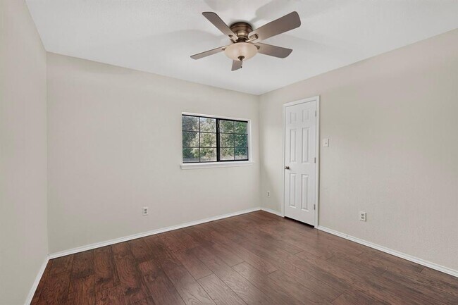 Building Photo - 11517 Chatam Berry Ln